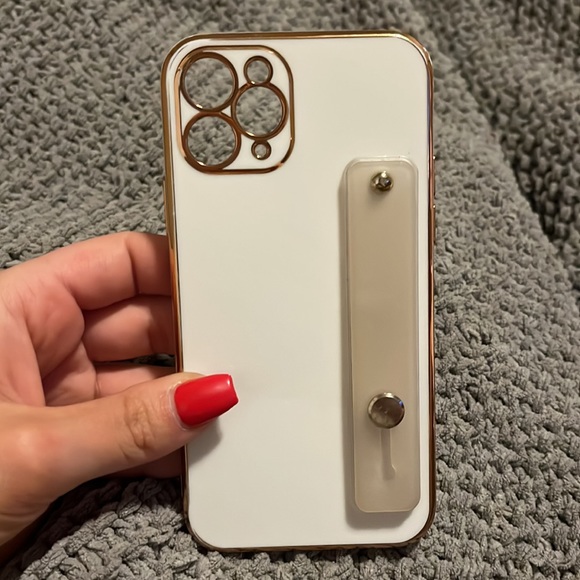 iPhone 11 Pro Phone Case Bundle - Picture 7 of 16